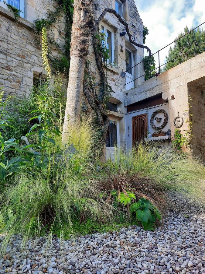 La Malposte Bed & Breakfast Reviers Exterior photo